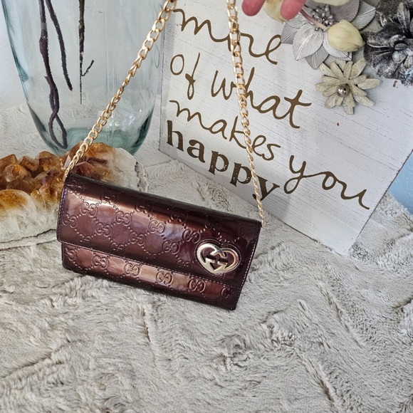 AUTHENTIC GUCCI WALLET - Picture 2 of 8